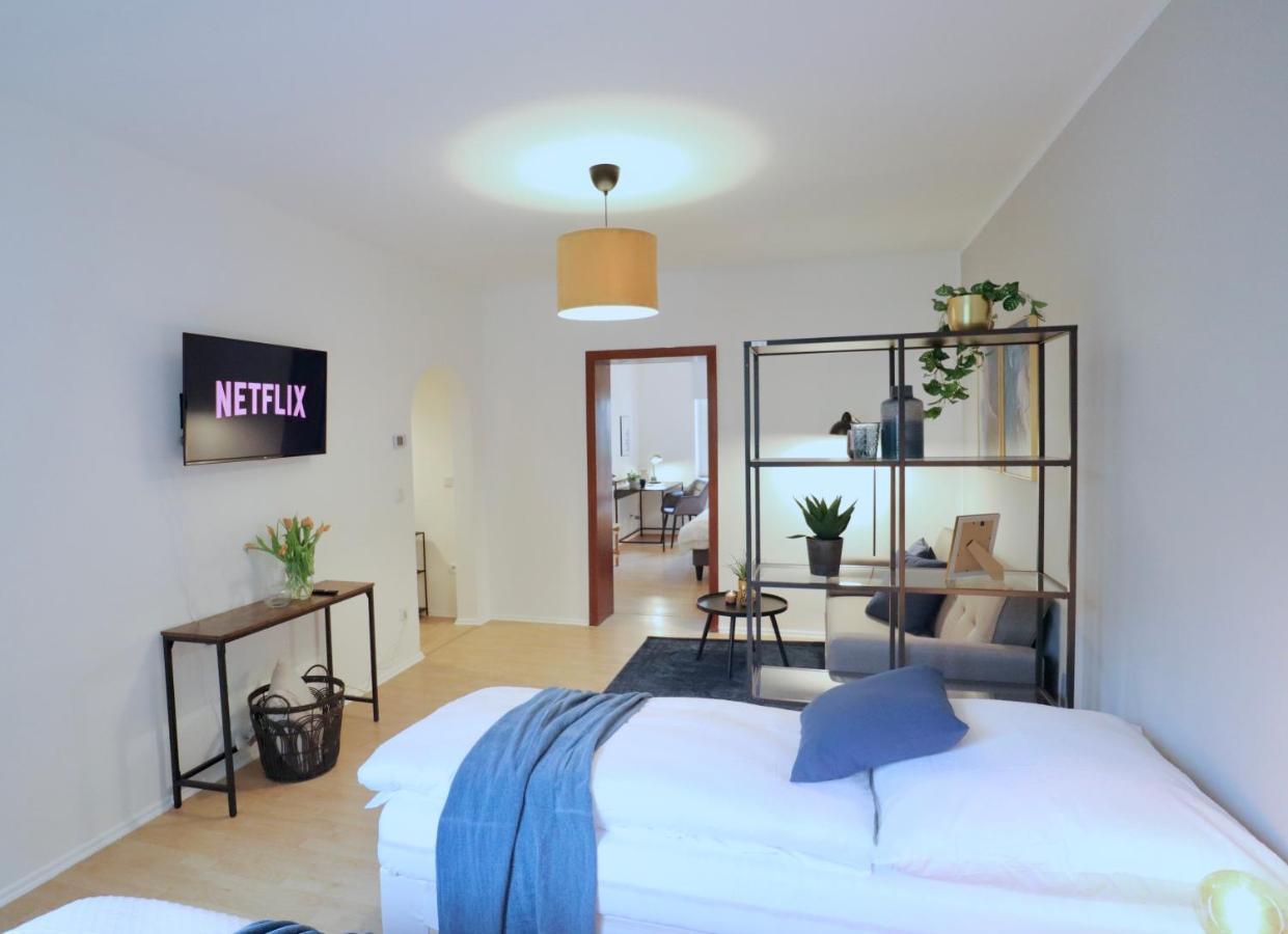 Sapphire Apartment: Free Parking + Netflix + Bathtub Essen Luaran gambar
