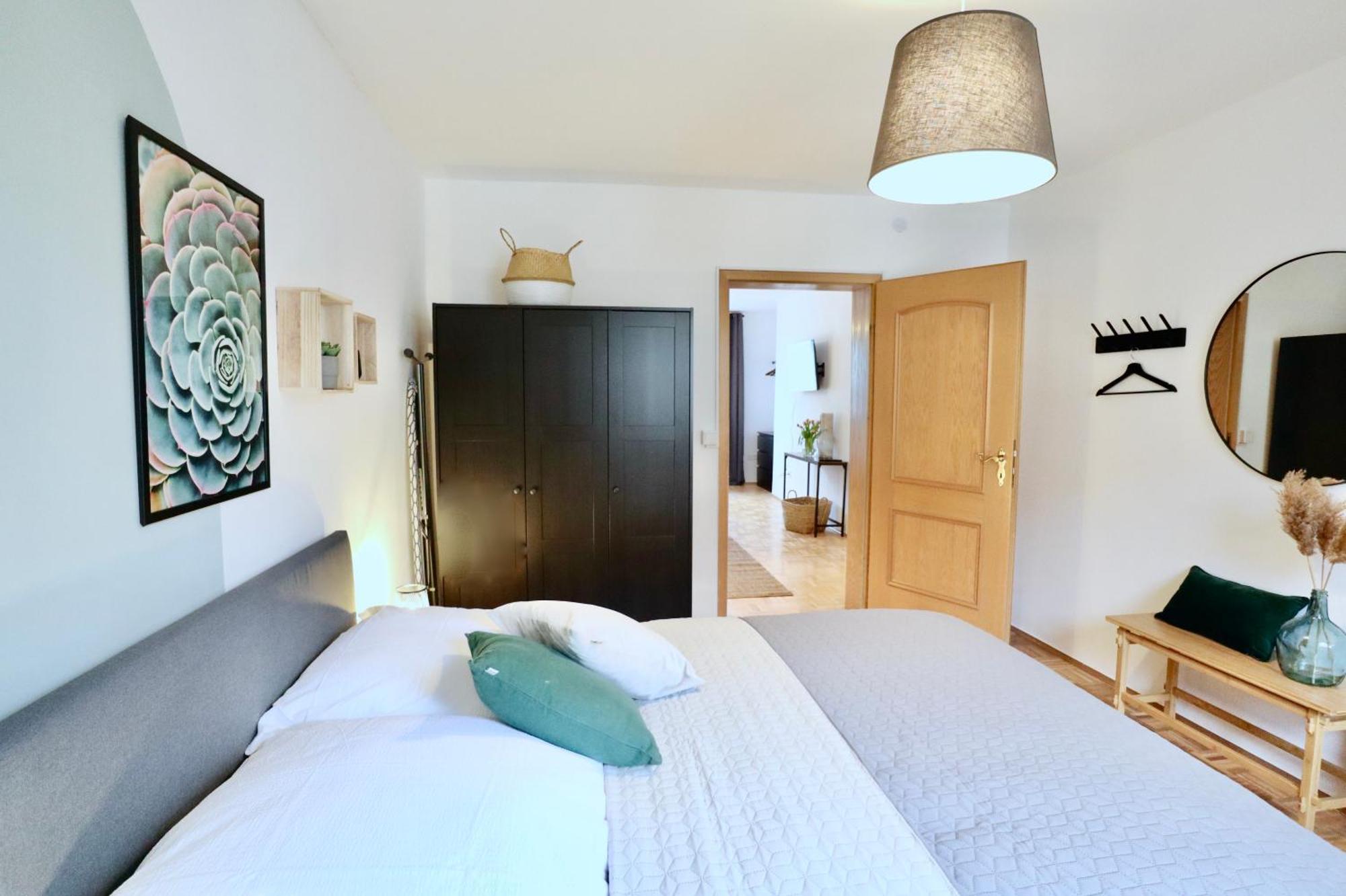Sapphire Apartment: Free Parking + Netflix + Bathtub Essen Luaran gambar