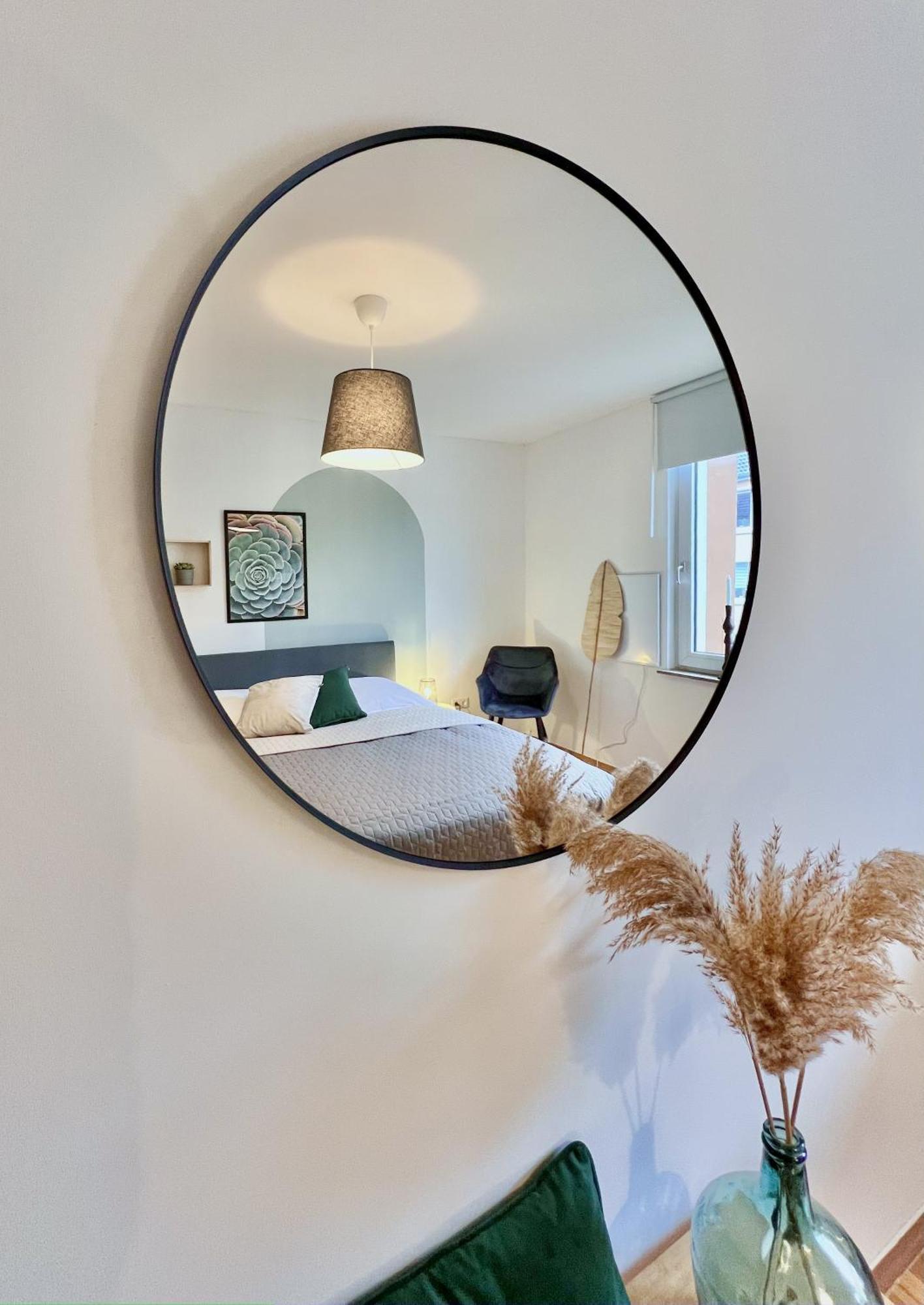 Sapphire Apartment: Free Parking + Netflix + Bathtub Essen Luaran gambar