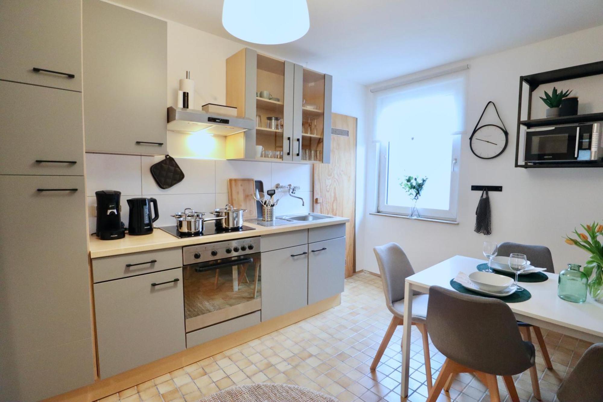 Sapphire Apartment: Free Parking + Netflix + Bathtub Essen Luaran gambar