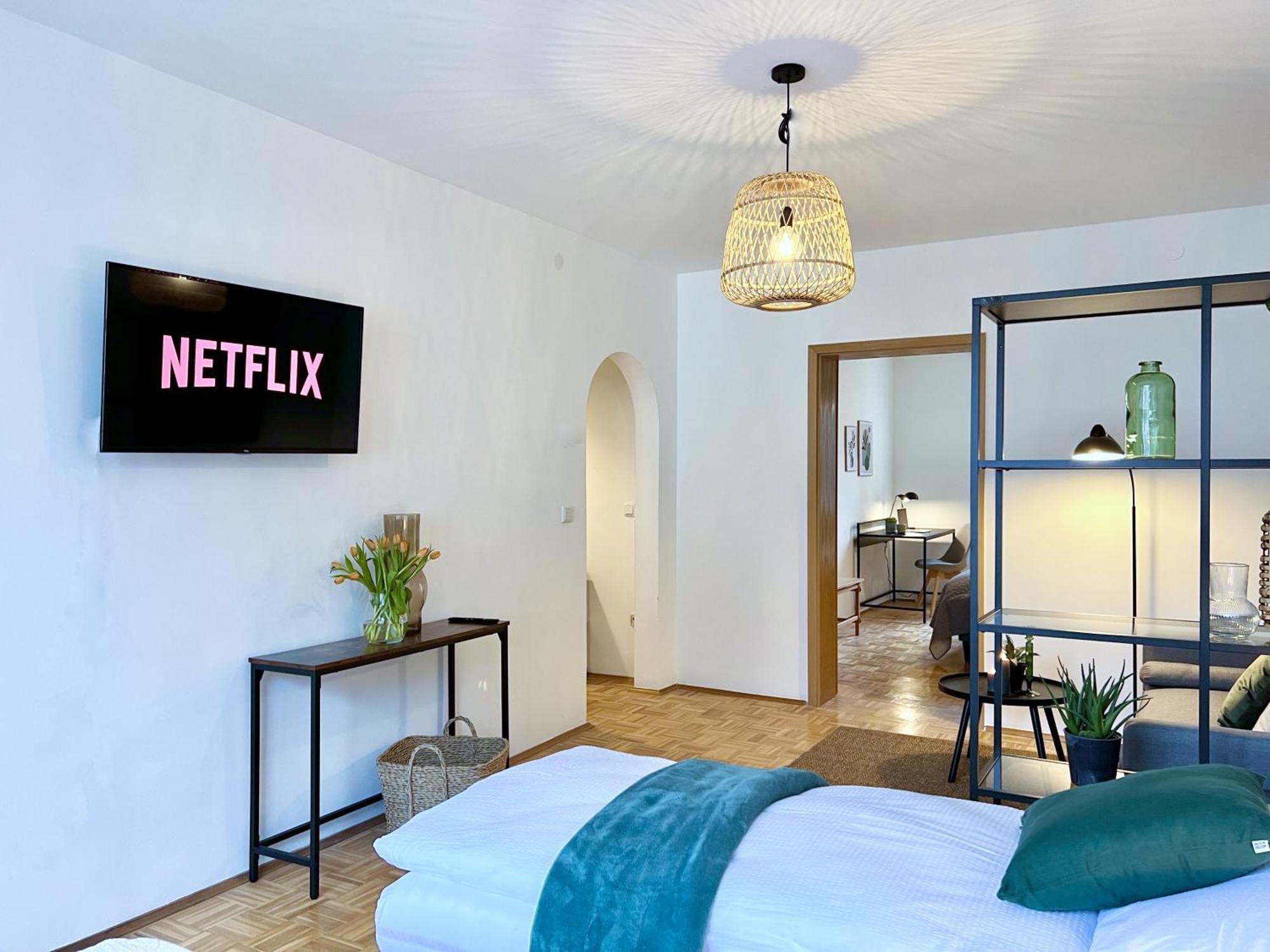 Sapphire Apartment: Free Parking + Netflix + Bathtub Essen Luaran gambar