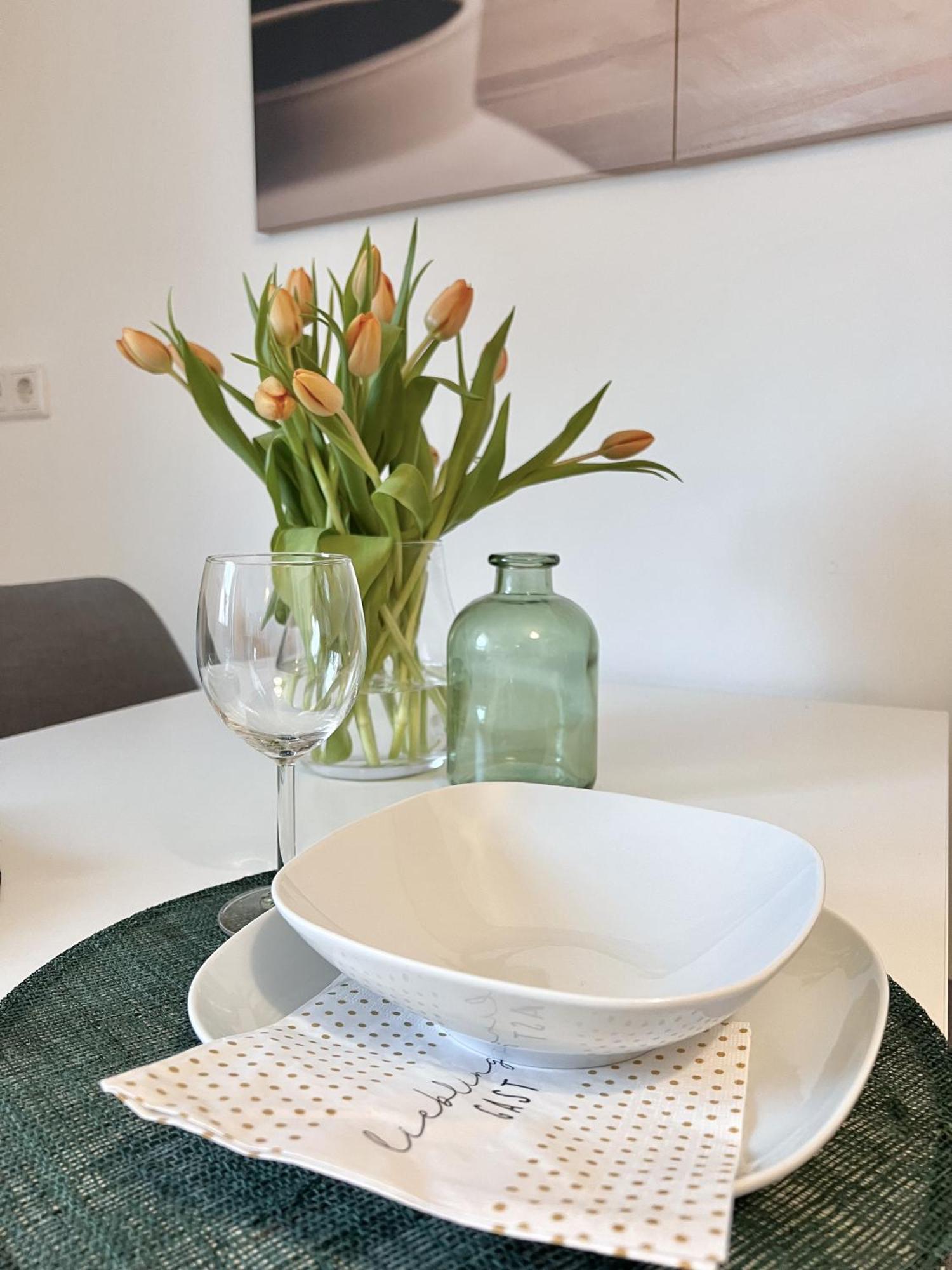 Sapphire Apartment: Free Parking + Netflix + Bathtub Essen Luaran gambar
